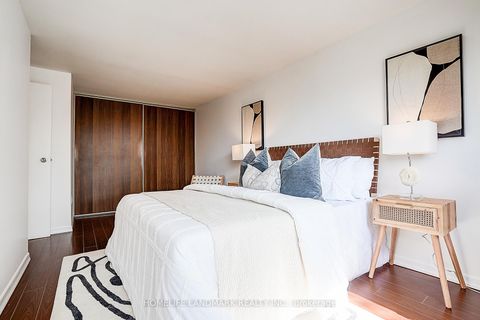 Photo 19 at 25 Bracken Fern Way, Don Valley Village, Toronto