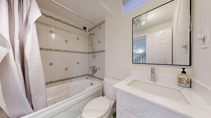 Photo 41 at 25 Greybeaver Trail, Rouge E10, Toronto
