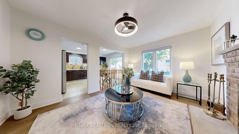Photo 5 at 25 Greybeaver Trail, Rouge E10, Toronto