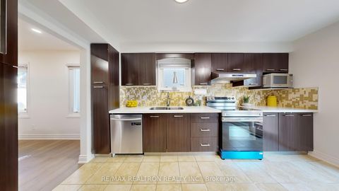 Photo 16 at 25 Greybeaver Trail, Rouge E10, Toronto