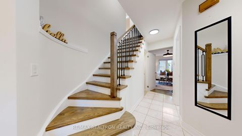 Photo 19 at 25 Greybeaver Trail, Rouge E10, Toronto