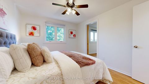 Photo 25 at 25 Greybeaver Trail, Rouge E10, Toronto