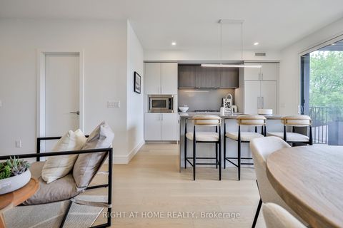 Photo 3 at Centre - 2343 Gerrard Street E, Danforth, Toronto Photo 3 at Centre - 2343 Gerrard Street E, Danforth, Toronto