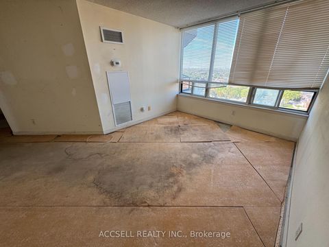 Photo 5 at 1206 - 120 Promenade Circle, Brownridge, Vaughan