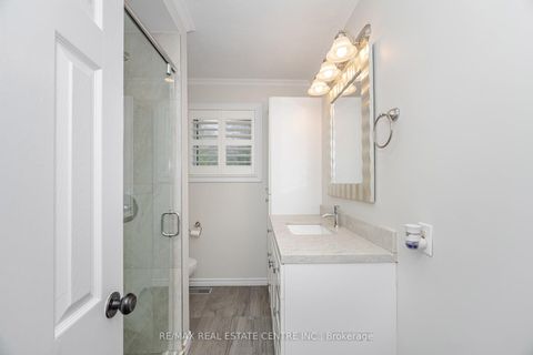 Photo 32 at 525 SWANN Drive, WO West, Oakville