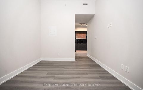 Photo 20 at 406 - 99 The Donway W, Don Mills, Toronto