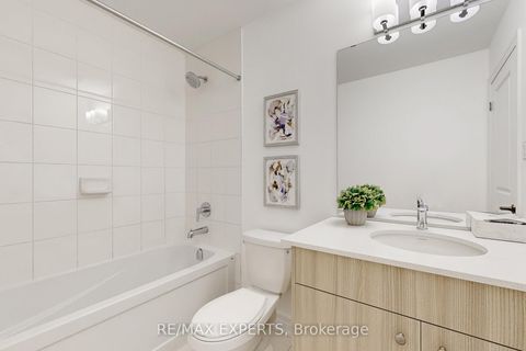 Photo 32 at 5 - 8 Church Street, Maple, Vaughan