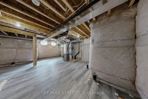 Photo 38 at 5 - 8 Church Street, Maple, Vaughan