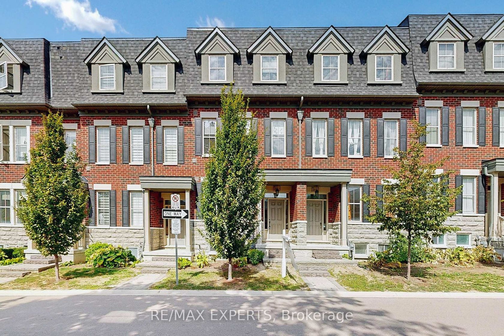 5 - 8 Church Street, Maple, Vaughan 
