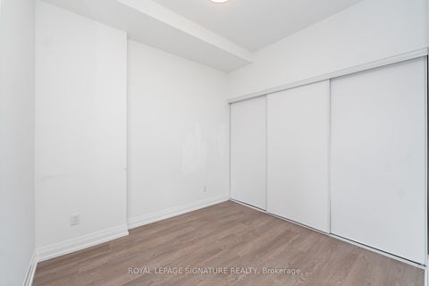 Photo 12 at 910 - 286 Main Street, Danforth, Toronto