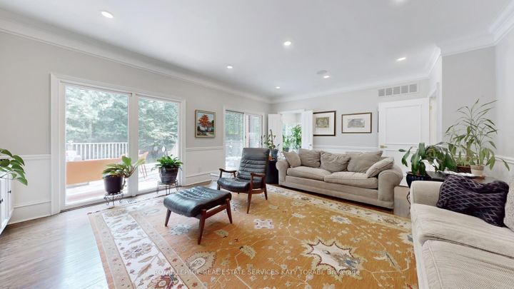 Photo 10 at 21 Forest Heights Boulevard, Windfields, Toronto