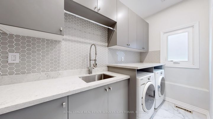Photo 22 at 21 Forest Heights Boulevard, Windfields, Toronto