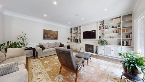 Photo 11 at 21 Forest Heights Boulevard, Windfields, Toronto