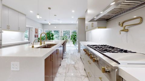 Photo 16 at 21 Forest Heights Boulevard, Windfields, Toronto