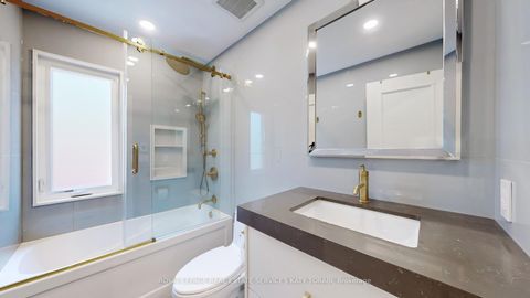 Photo 31 at 21 Forest Heights Boulevard, Windfields, Toronto
