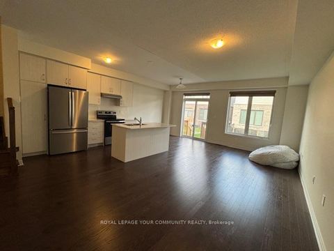 Photo 6 at 65 Phoenix Boulevard, Rural Barrie Southeast, Barrie