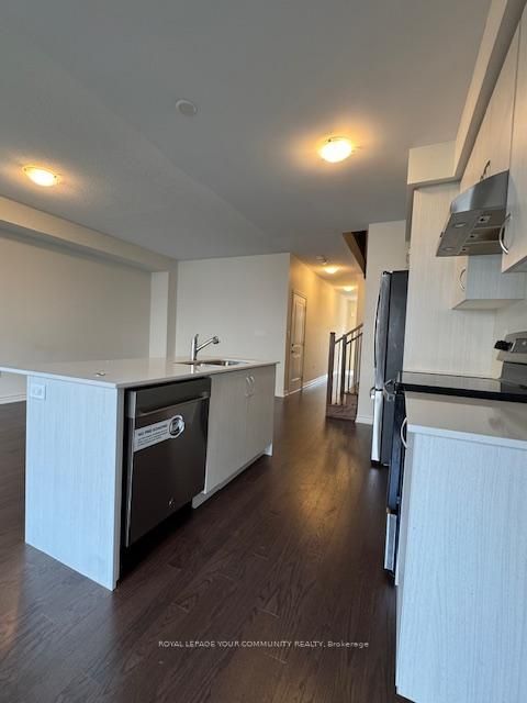 Photo 8 at 65 Phoenix Boulevard, Rural Barrie Southeast, Barrie Photo 8 at 65 Phoenix Boulevard, Rural Barrie Southeast, Barrie