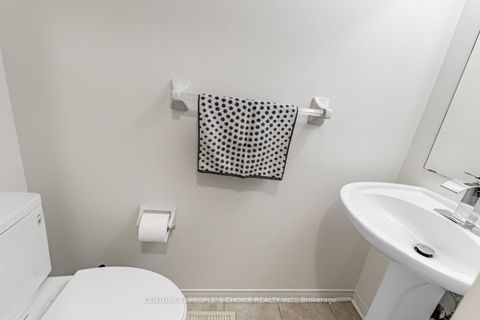 Photo 17 at 5 - 27 West Dean Park Drive, West Deane, Toronto