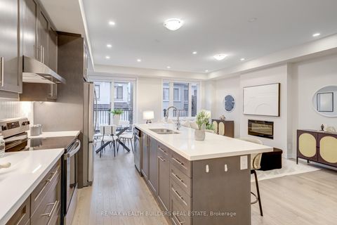 Photo 16 at 31 William Shearn Crescent, Angus Glen, Markham