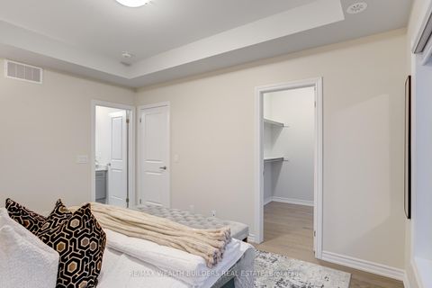 Photo 25 at 31 William Shearn Crescent, Angus Glen, Markham