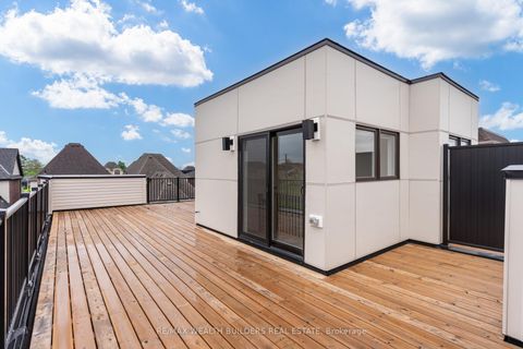 Photo 39 at 31 William Shearn Crescent, Angus Glen, Markham