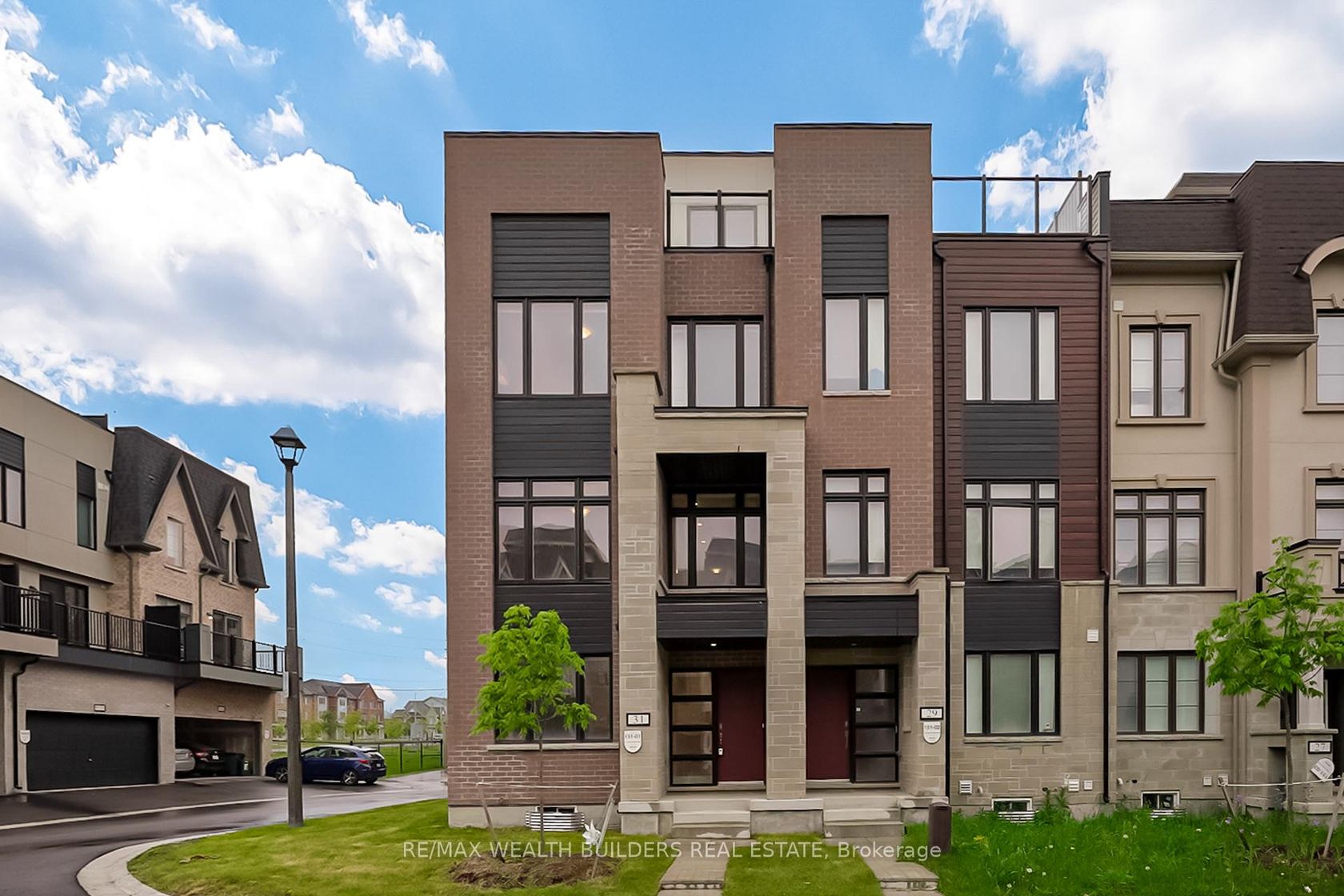 31 William Shearn Crescent, Angus Glen, Markham photo number 2