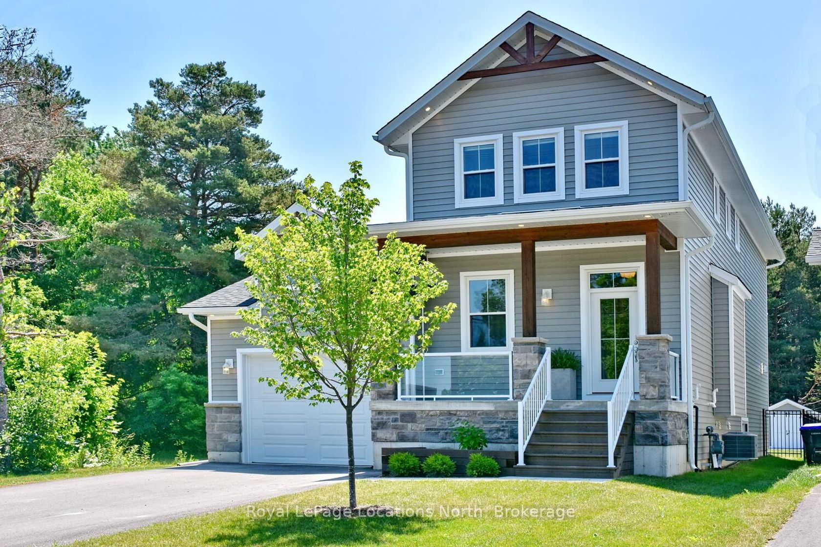 11 LOCKE Avenue, Stayner, Clearview photo 4