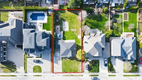 Photo 4 at 229 Crestwood Road, Yorkhill, Vaughan