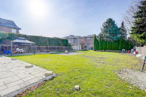 Photo 15 at 229 Crestwood Road, Yorkhill, Vaughan
