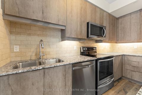 Photo 9 at 3004 - 2910 Highway 7 Road W, Concord, Vaughan