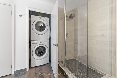 Photo 18 at 3004 - 2910 Highway 7 Road W, Concord, Vaughan
