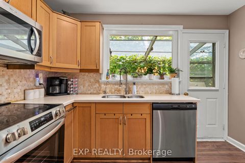 Photo 5 at 31 Patrick Drive, Aurora Highlands, Aurora