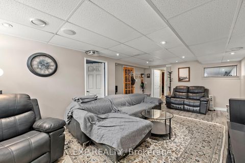 Photo 20 at 31 Patrick Drive, Aurora Highlands, Aurora