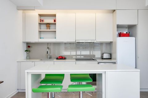 Photo 11 at 3407 - 101 Peter Street W, Waterfront Communities C1, Toronto