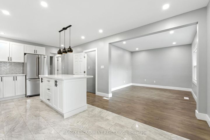 Photo 2 at 1233 Coric Avenue, Freeman, Burlington