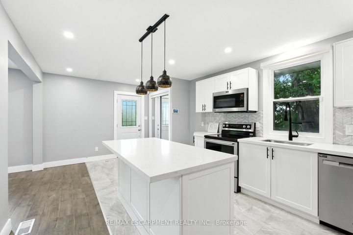 Photo 6 at 1233 Coric Avenue, Freeman, Burlington