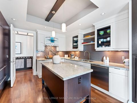 Photo 17 at 603 - 155 St. Clair Avenue W, Casa Loma, Toronto