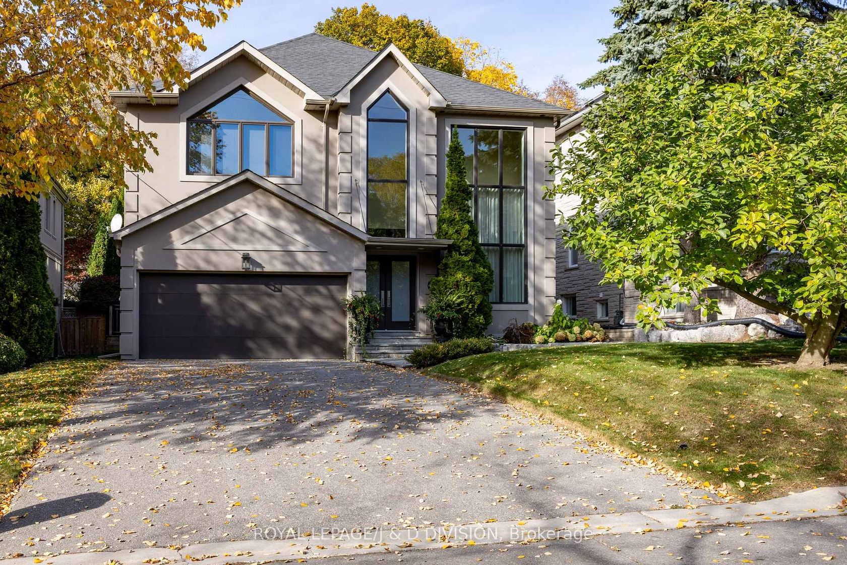 42 Munro Boulevard, Windfields, Toronto 