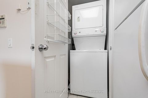 Photo 11 at 1501 - 30 Harrison Garden Boulevard, Willowdale East, Toronto