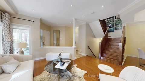 Photo 8 at 35 Bel Canto Crescent, Oak Ridges Lake Wilcox, Richmond Hill
