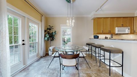 Photo 15 at 35 Bel Canto Crescent, Oak Ridges Lake Wilcox, Richmond Hill