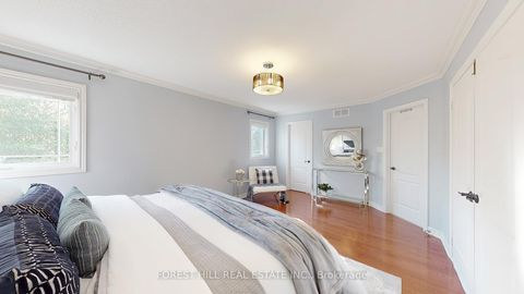Photo 24 at 35 Bel Canto Crescent, Oak Ridges Lake Wilcox, Richmond Hill