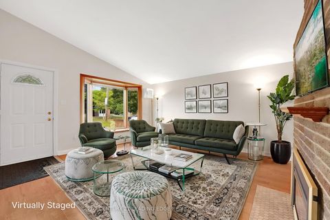 Photo 5 at 36 Benshire Drive, Woburn, Toronto