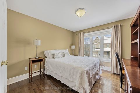 Photo 11 at 8 - 484 Worthington Avenue, Oak Ridges Lake Wilcox, Richmond Hill