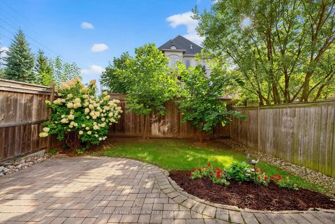 Photo 19 at 8 - 484 Worthington Avenue, Oak Ridges Lake Wilcox, Richmond Hill