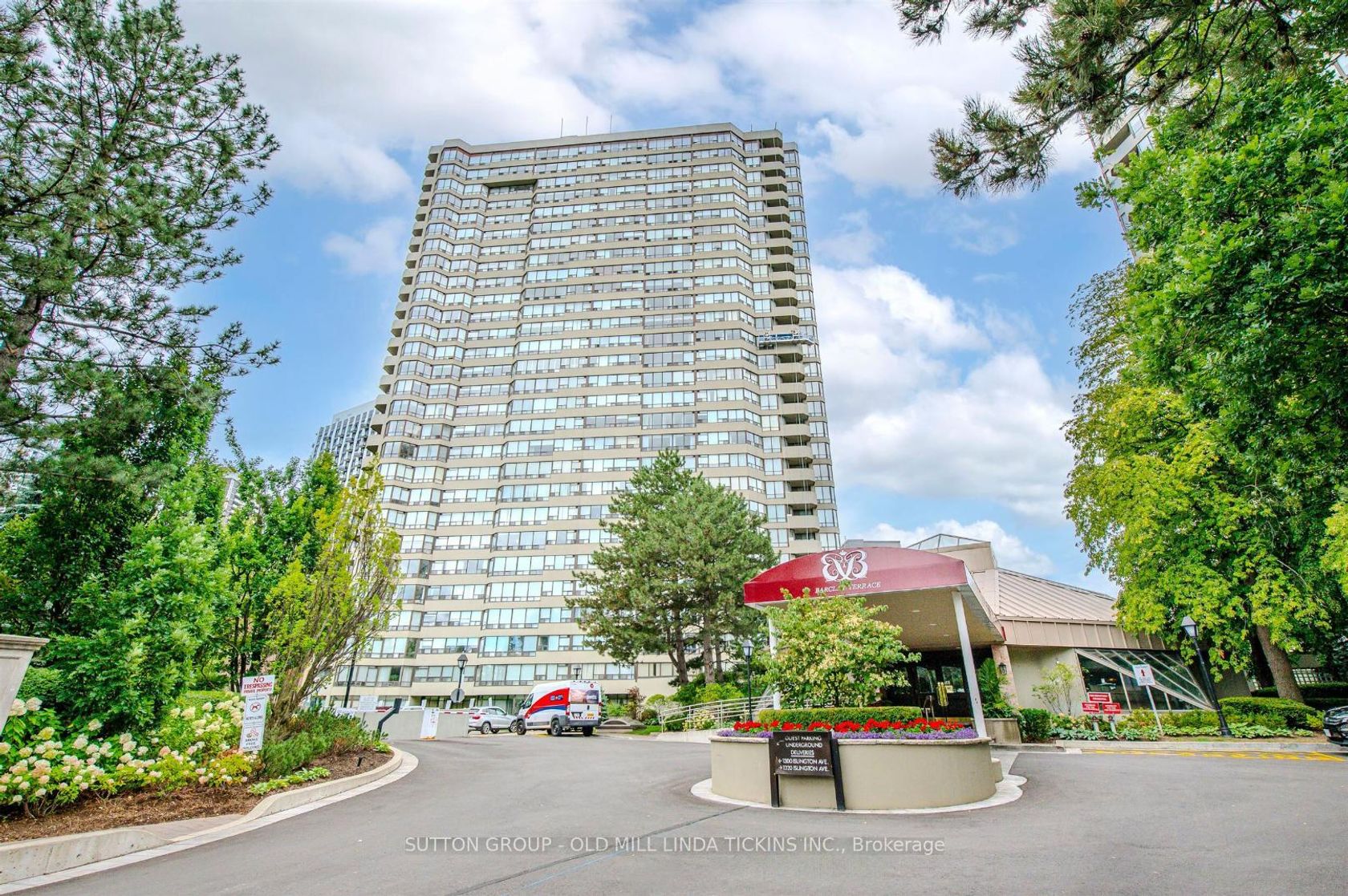 2902 - 1300 Islington Avenue, City Centre West, Toronto 