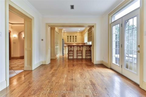 Photo 14 at 49 Hillcrest Drive, Wychwood, Toronto