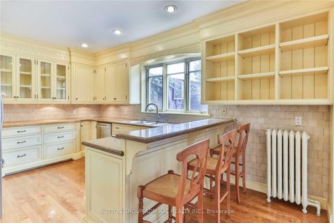 Photo 16 at 49 Hillcrest Drive, Wychwood, Toronto