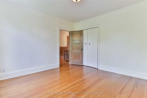 Photo 20 at 49 Hillcrest Drive, Wychwood, Toronto