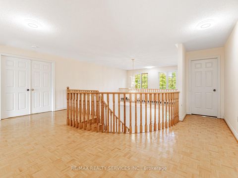 Photo 15 at 59 Chadwick Crescent, Bayview Hill, Richmond Hill
